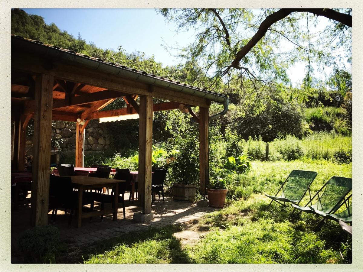 Mas Lluganas Bed & Breakfast Mosset Exterior photo